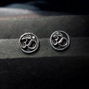 Silver OM round earring