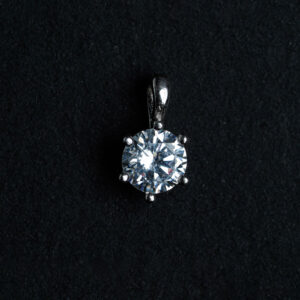 Silver solitarire pendent