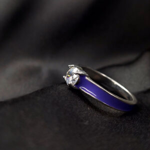 Silver solitaire ring