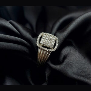 Silver daimond studded ring